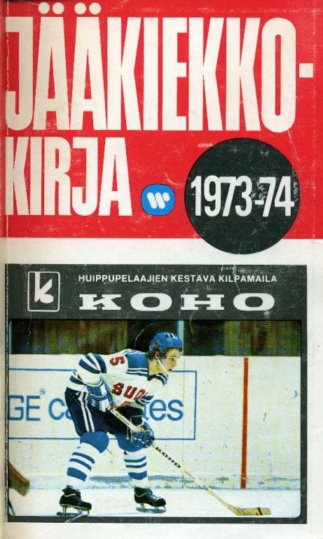 Jkk-1973-74 Jääkiekkokirja 1973-74 kansi. Urheilumuseo.